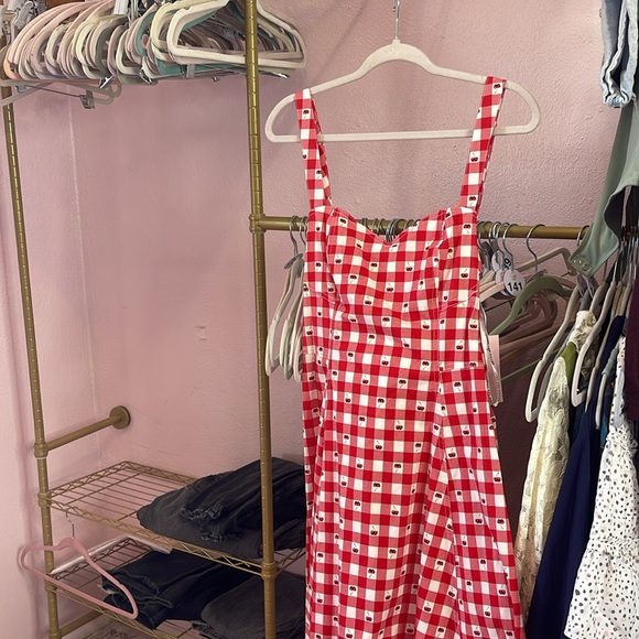 Avec les filles red Cherry Sleeveless Dress - Picture 6 of 6